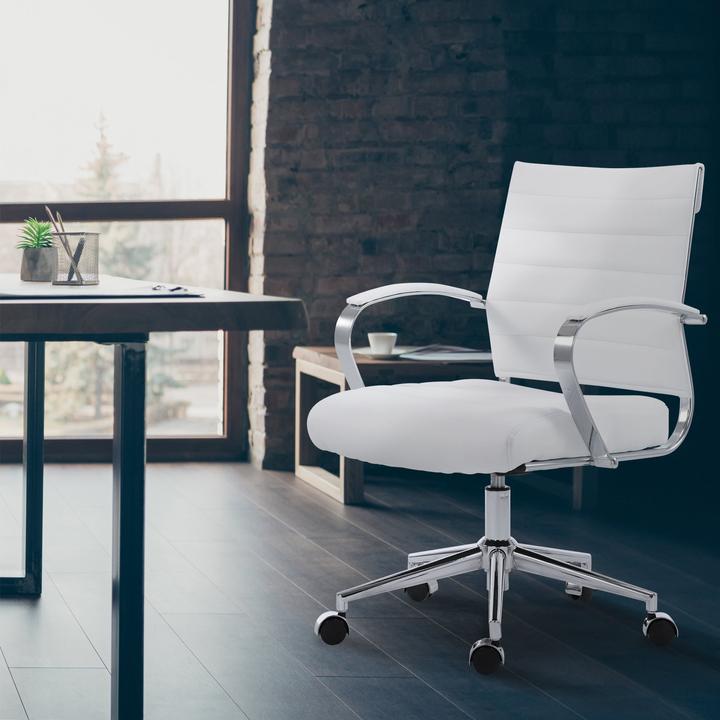 Image du produit CLP Chaise de bureau Oakland réglable en hauteur et pivotante