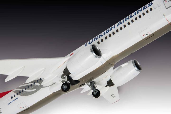 Actual product image Revell Boeing 737-800 Turkish Airlines