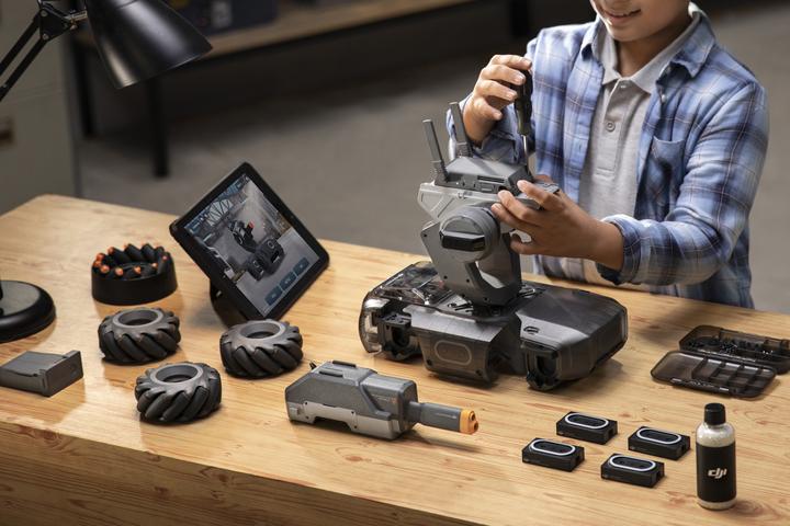 Actual product image DJI RoboMaster S1