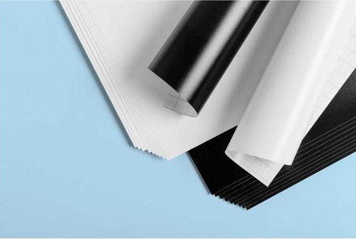 Produktbild Cricut Vinylfolie Starterset Schwarz/Weiss 20 Blatt