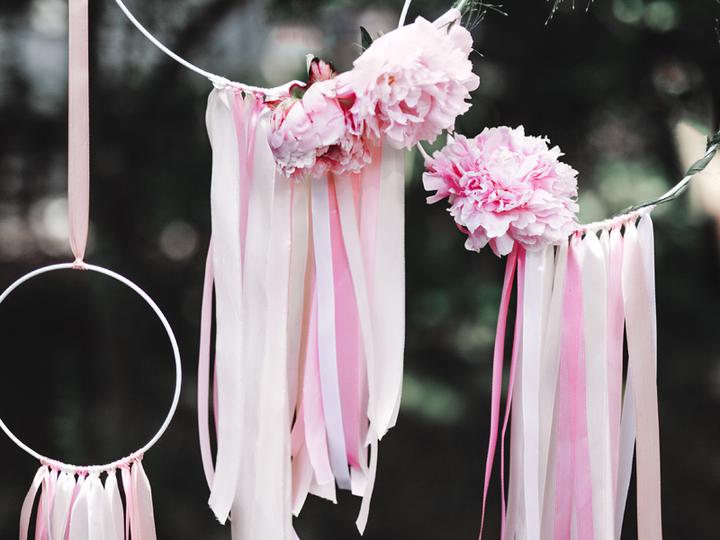 Produktbild Partydeco Geschenkband Satinband Crème 25mm / 25 Meter (Geschenkband, 1 x)