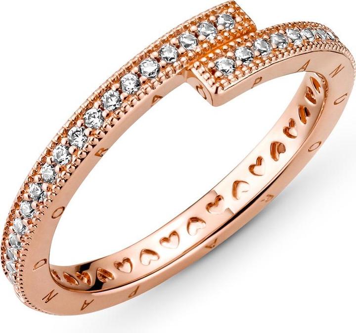 Produktbild Pandora Logo Sparkling Overlapping Ring (60)