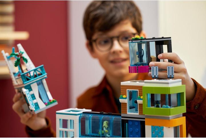 Actual product image LEGO City centre (60380, LEGO City)