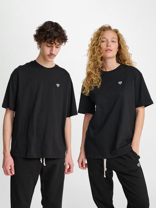 Actual product image hummel hmlLOOSE T-SHIRT BEE S/S (XL)