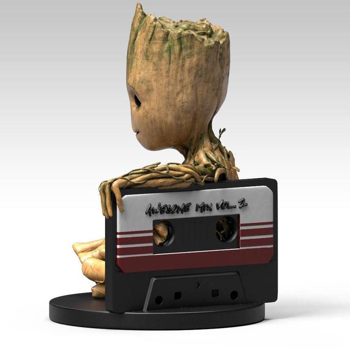 Actual product image Semic Baby Groot (17 x 25 cm)