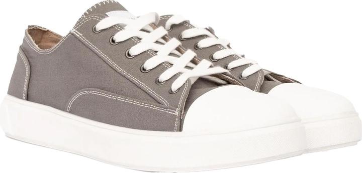 Duck and Cover Sneaker Nesta