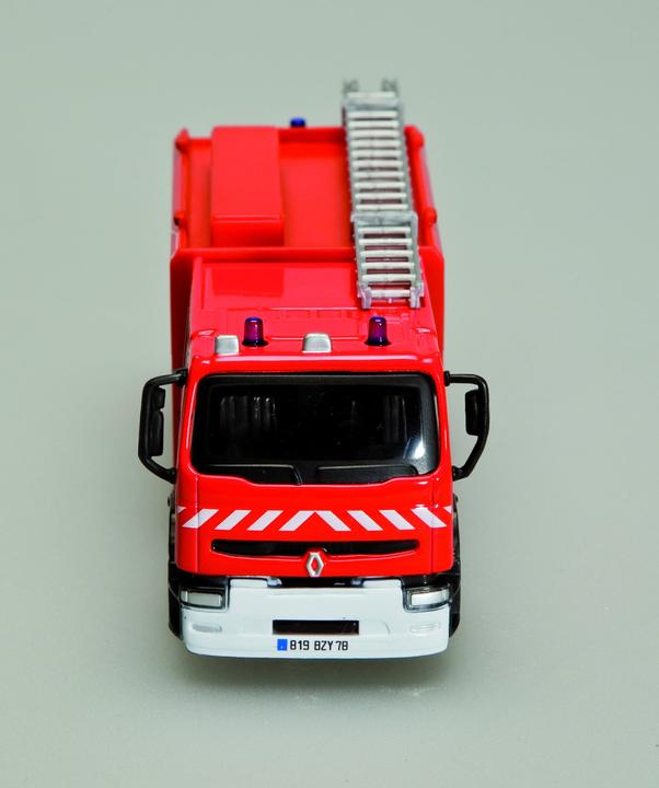 Immagine prodotto Bburago Renault Premium Vigili del Fuoco