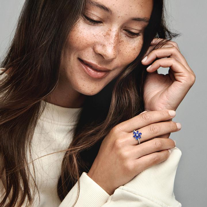 Produktbild Pandora Funkelndes Herbarium Cluster Ring (58, 925 Silber)