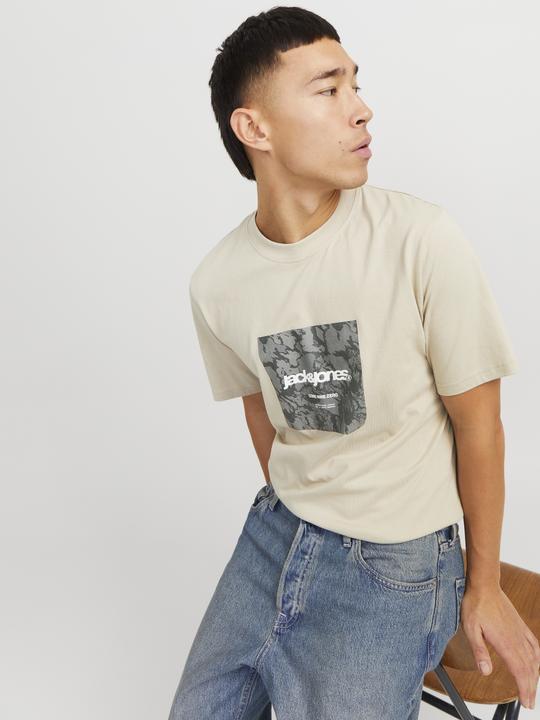 Image du produit Jack & Jones Jcotarmac Camo Front Tee Ss Crew Neck Ln (S)