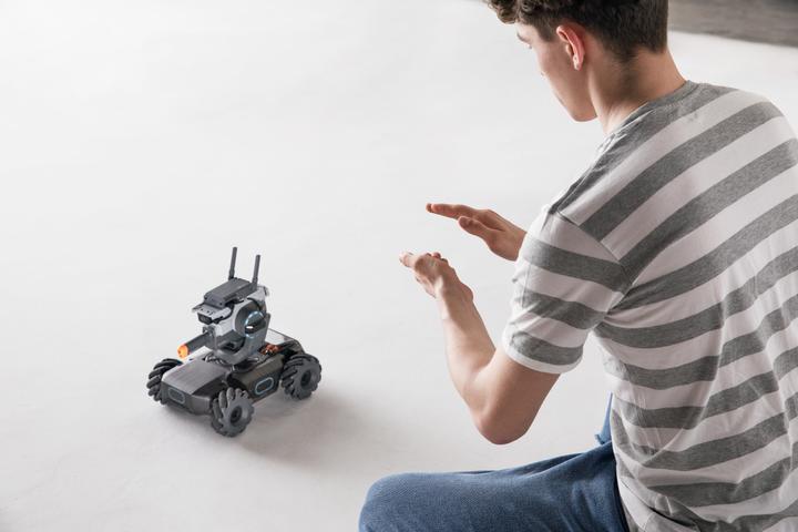 Actual product image DJI RoboMaster S1