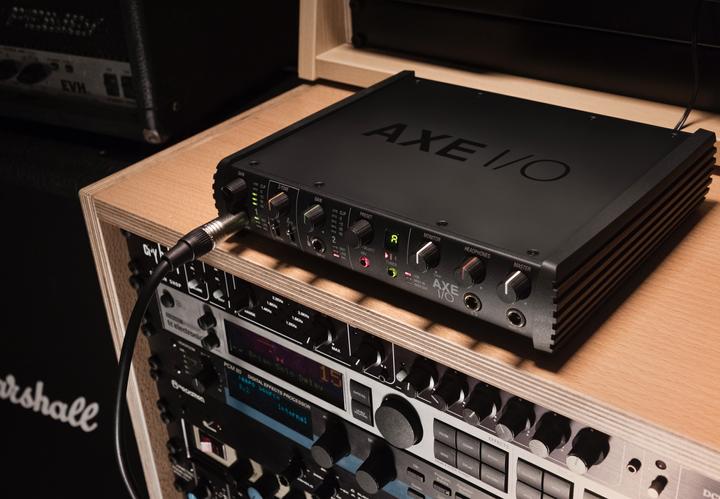 Actual product image IK Multimedia AXE I/O (USB)