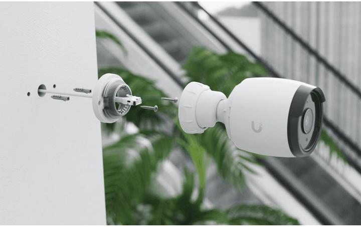 Actual product image Ubiquiti G6 Bullet (3840 x 2160 pixels)