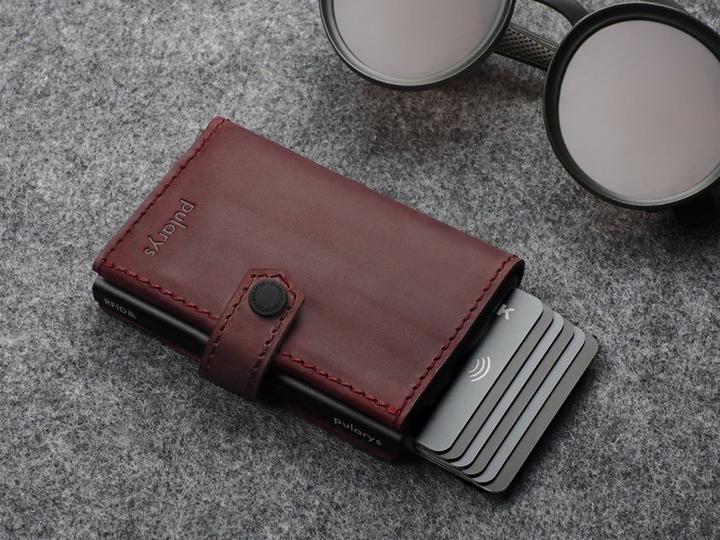 Actual product image Pularys Wallet HIKER credit card holder