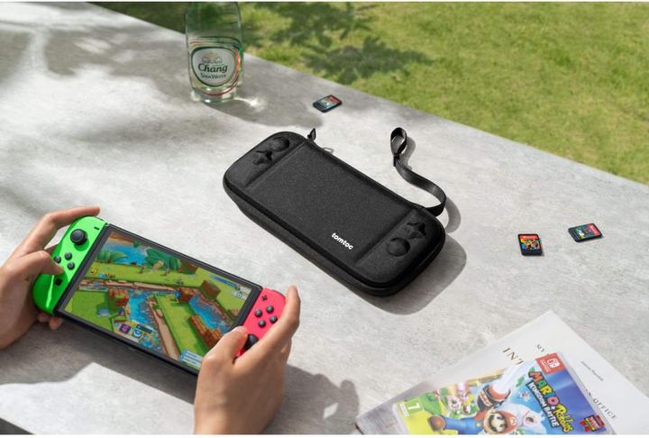 Actual product image tomtoc Cienkie etui NS FancyCase-G05 (czarny) (Switch OLED)