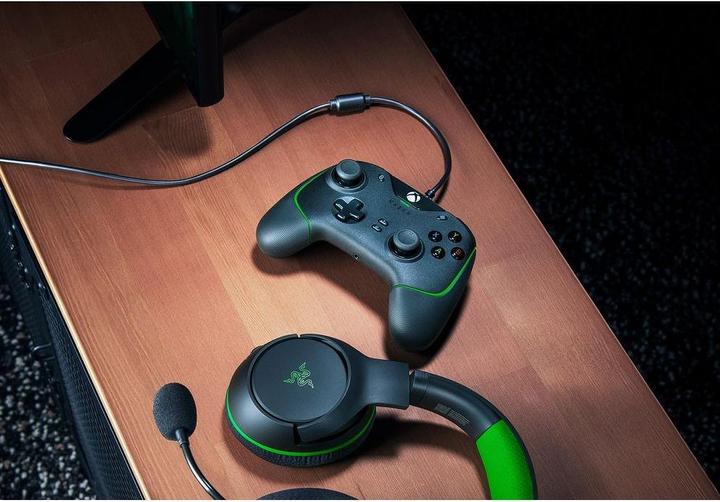 Immagine prodotto Razer Wolverine V2 (PC, Xbox One X, Xbox Series X, Xbox One S, Xbox Serie S)