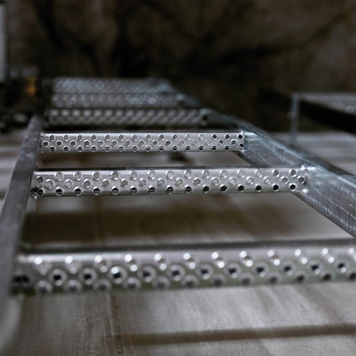 Actual product image Munk Shaft ladder stainless steel V4A 400mm clear width 8 rungs (5 cm)