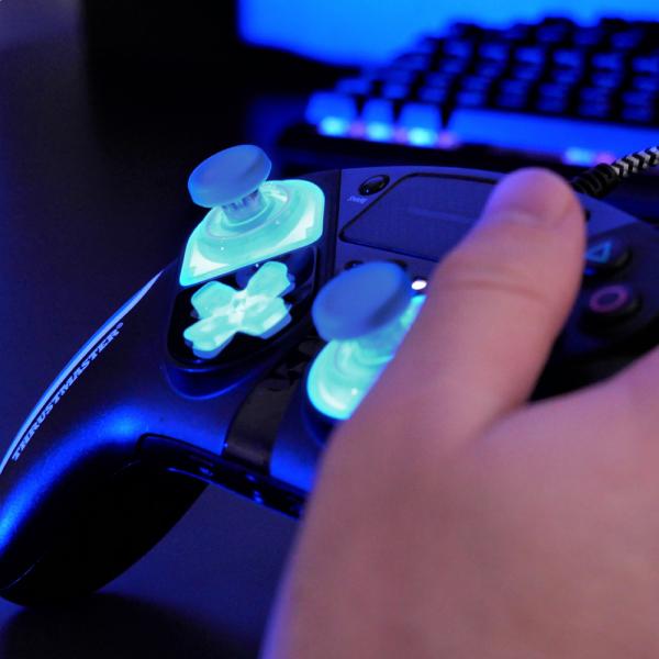 Produktbild Thrustmaster eSwap X Led Blue Crystal Pack (Xbox Series X, Xbox One S, PC)