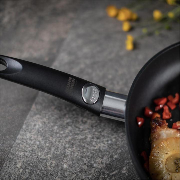 Actual product image Kuhn Rikon Titanio Star (28 cm, Frying pan, Aluminium)