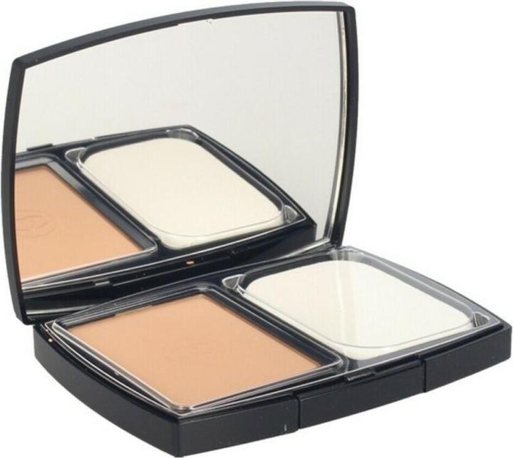 Actual product image Chanel Ultra Le Teint Flawless Finish Compact Foundation (B40)