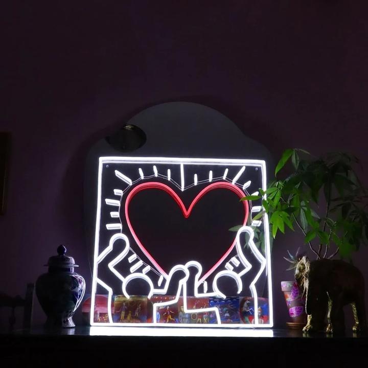 Produktbild YellowPop Keith Haring Radiant Heart (244 lm)