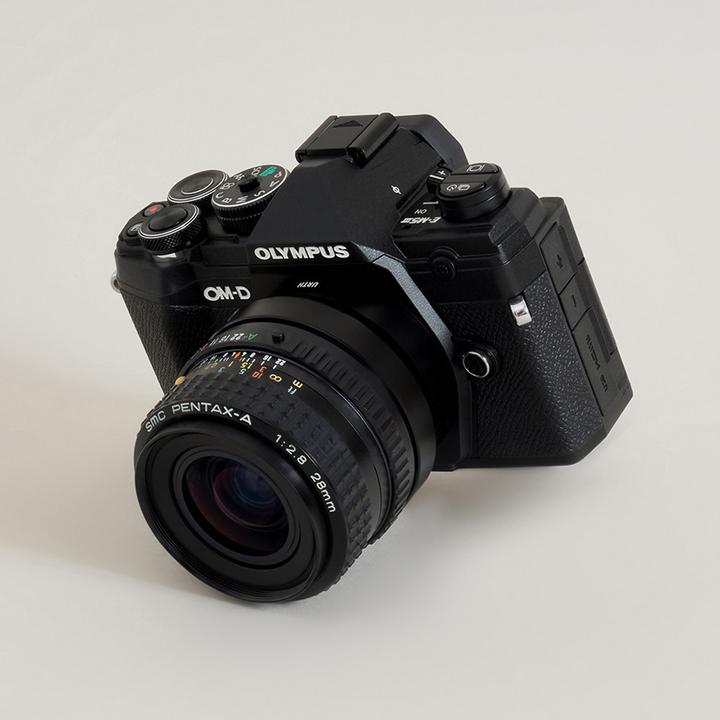 Produktbild Urth Lens Mount Adapter: Compatible with Pentax K Lens to Micro Four Thirds (M4/3) Camera Body