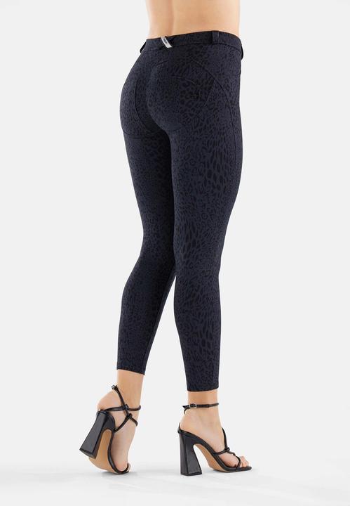 Actual product image Freddy WR.UP® Shaping Pants 7/8 WRUP4RHF314 (M)