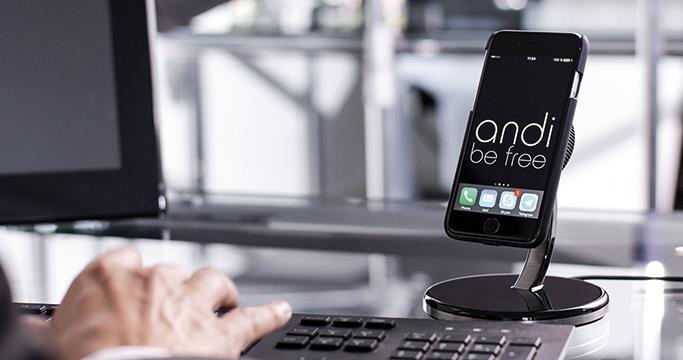 Actual product image Andi be free desktop charger (15 W)