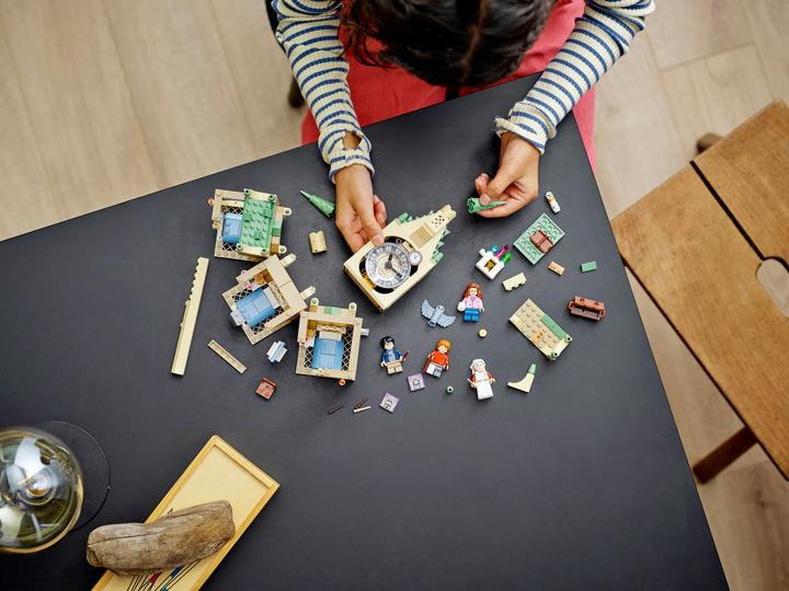 Immagine prodotto LEGO Ala dell'ospedale di Hogwarts (76398, LEGO Harry Potter)