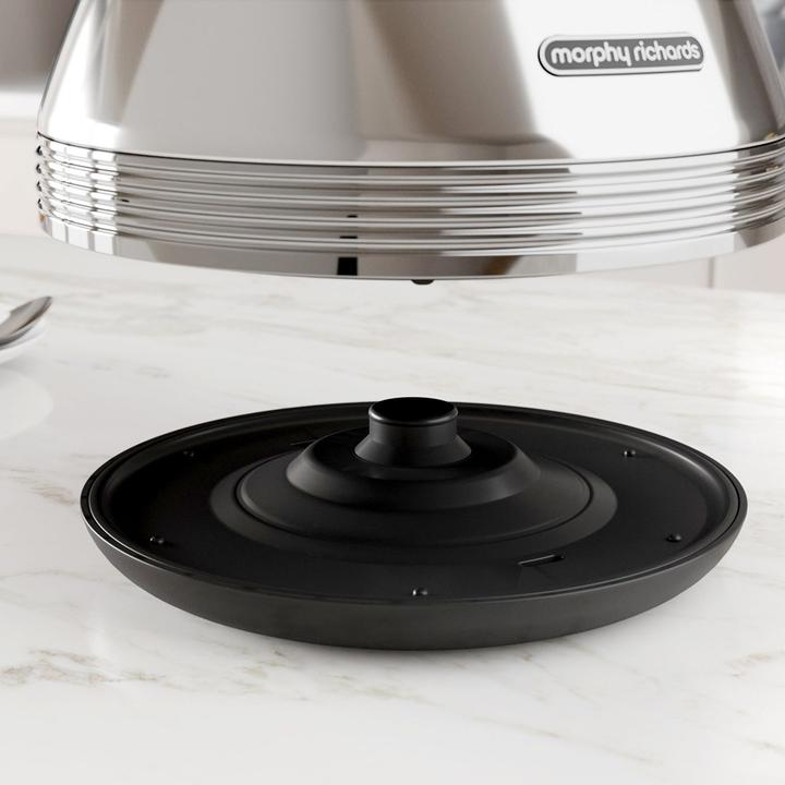 Produktbild Morphy Richards Venture Retro Pyramid, 1.5 L, 3000 W, Silver, Chrome, Stainless steel, Water level i (1.50 l)