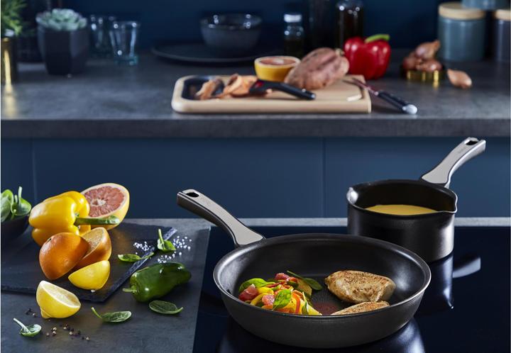 Actual product image Tefal Unlimited On (20 cm, Frying pan, Aluminium)