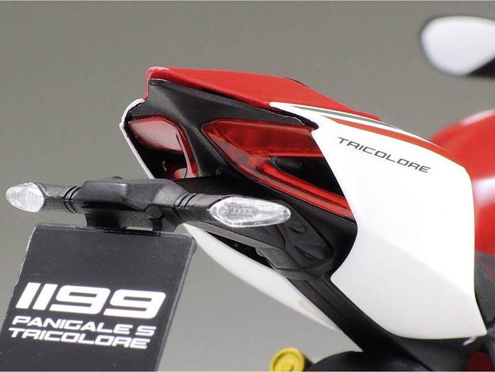 Produktbild Tamiya Motorradmodell 1:12 Ducati 1199 Panigale S Tricolore