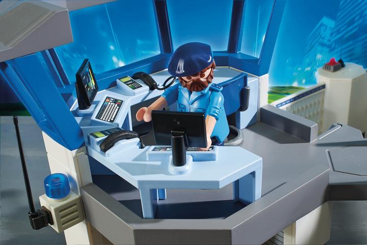Actual product image Playmobil Intl. police command center with prison (6919, Playmobil City Action)