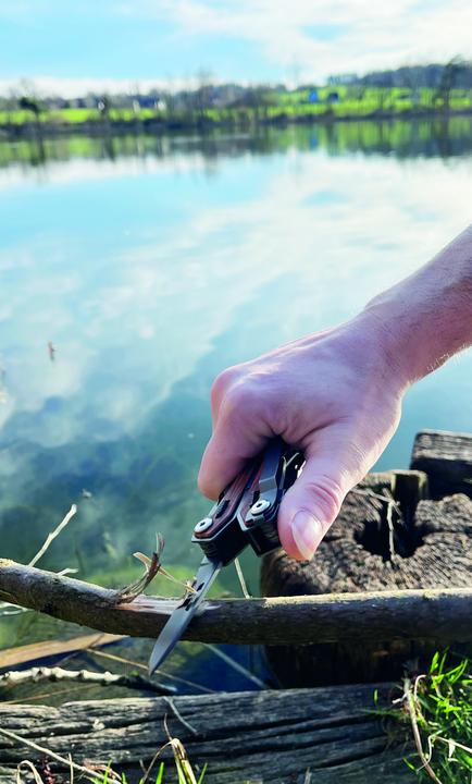 Produktbild Proton Multitool Bushcraft mit 15 Funktionen (15 Funktionen)