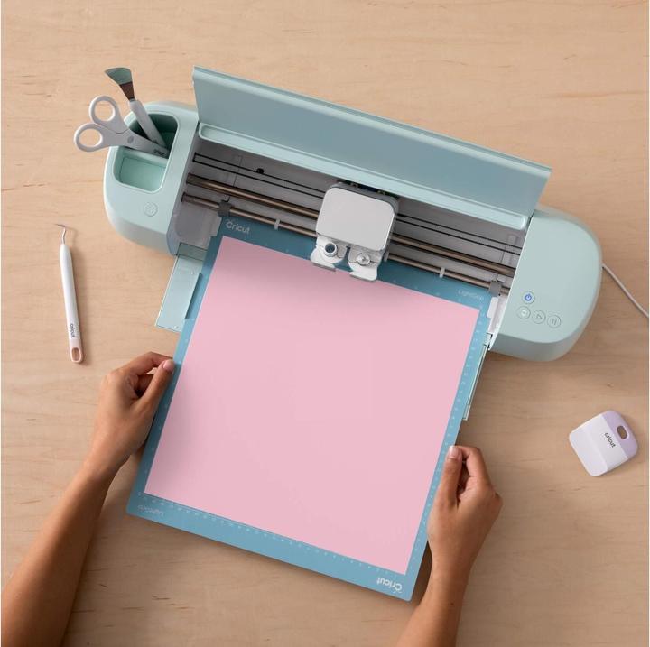 Immagine prodotto Cricut Pellicola vinilica attivata a freddo 30 x 60 cm, rosa chiaro/magenta