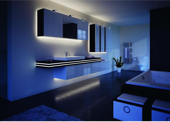 Produktbild Halemeier LED Bänder Versa Linear 600 / 12 V (Warmweiss, 600 cm, Indoor)