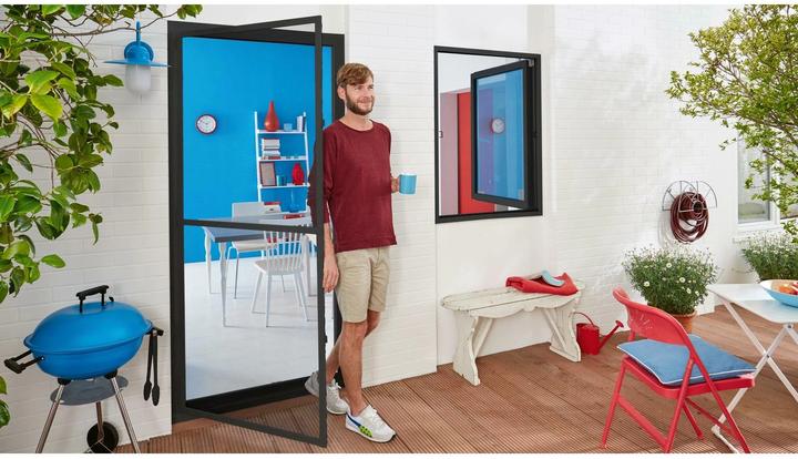 Produktbild tesa Insektenschutz Alu COMFORT für Türen, XL Insektengitter (120 x 240 cm)