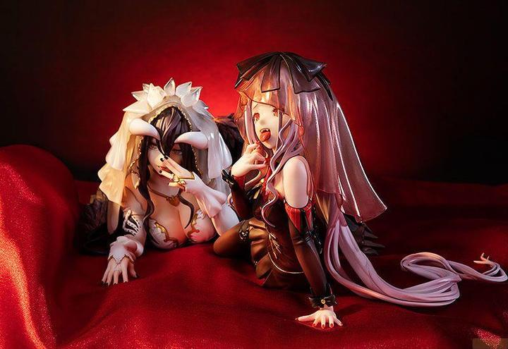Actual product image Kadokawa 1/7 Albedo & Shalltear: Bride Ver. 9 - 11cm