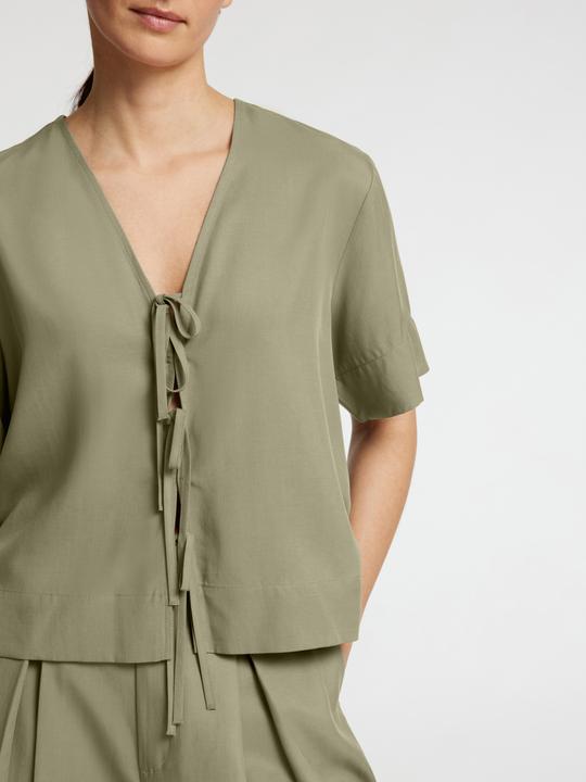 Produktbild Selected Femme Vorn gebundene Top mit V-Ausschnitt (40)