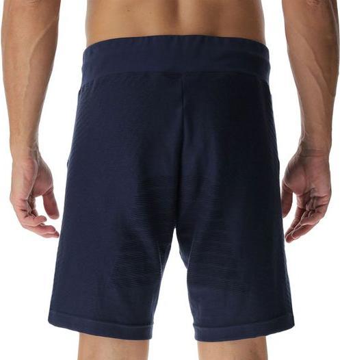 Actual product image UYN Natural Training (L)