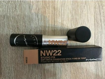 Image du produit MAC Cosmetics Studio Fix Soft Matte Foundation Stick (NW22)