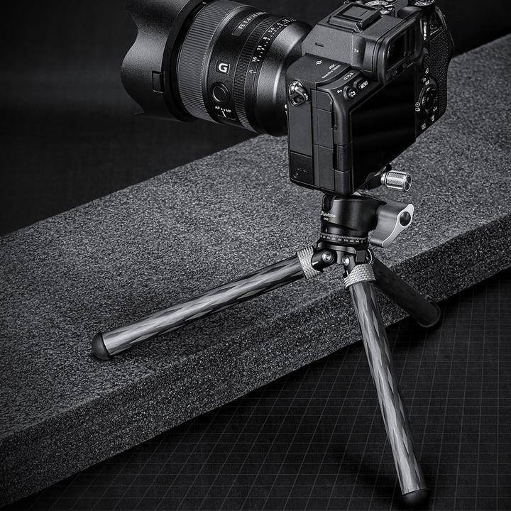 Actual product image Leofoto MT-02C (Metal, Carbon)