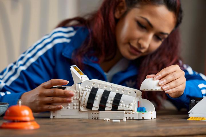 Productafbeelding LEGO Adidas Originals Superstar (10282, LEGO Icons)