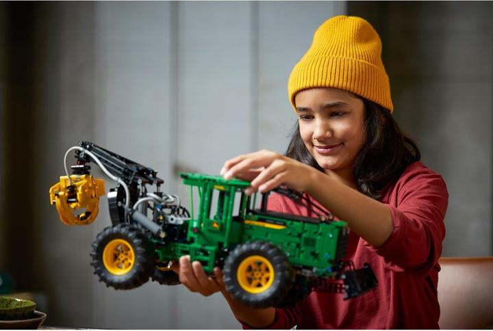 Produktbild LEGO John Deere 948L-II Skidder (42157, LEGO Technic)