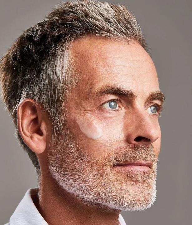 Image du produit NIVEA MEN Crème pour les yeux hyaluronique anti-âge pour hommes (Crème, 15 ml, Jour + nuit)