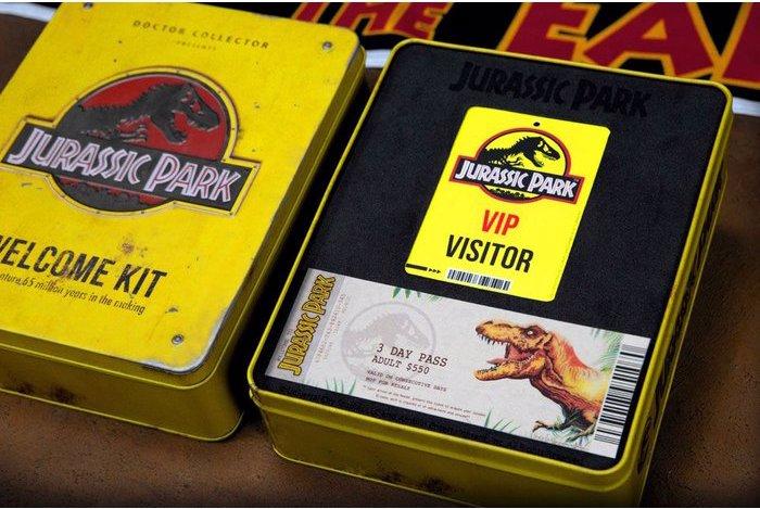 Actual product image Doctor Collector Jurassic Park: Welcome Kit (Booster Pack)