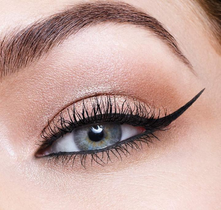 Actual product image Maybelline New York Hyper Precise All Day (701 Mat Black)