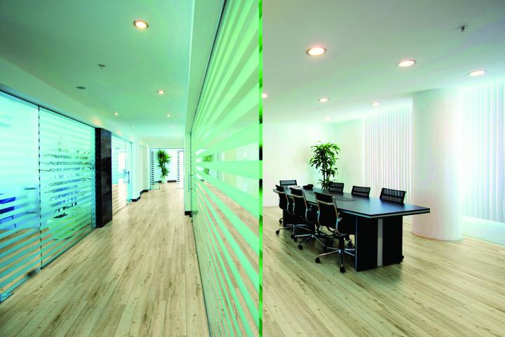 Produktbild DIY-Wood Laminatfussboden Noblesse V4 Wide Lugano Oak FSC 8 x 1380 x 193 mm (Laminat)
