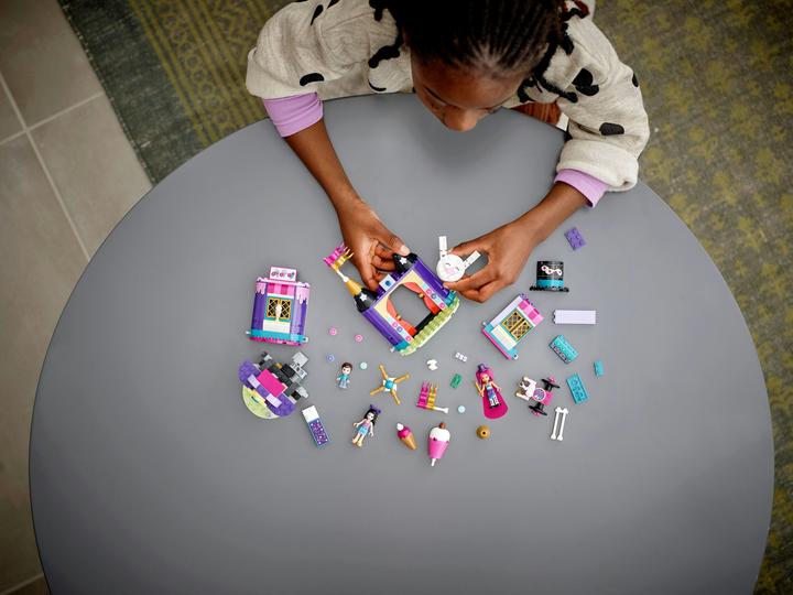 Actual product image LEGO Magic fairground stalls (41687, LEGO Friends)