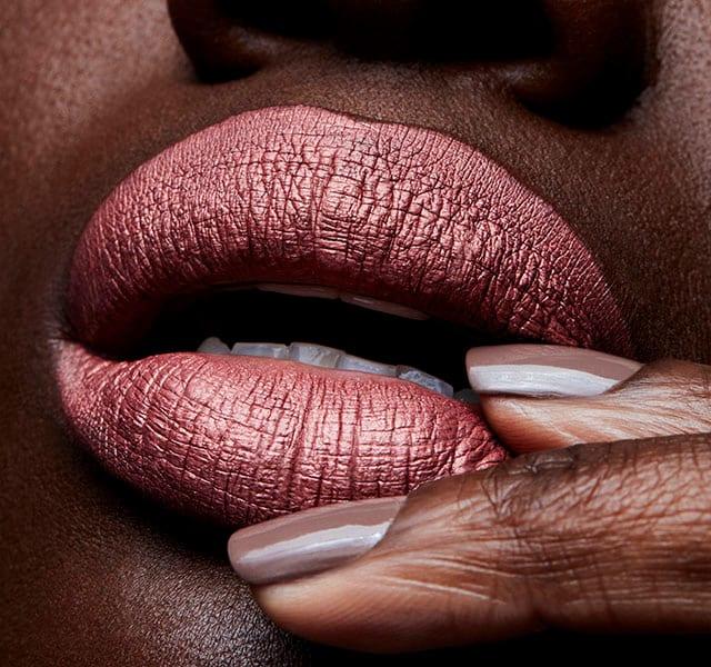 Image du produit MAC Cosmetics Lipcolour liquide Retro Matte (Gemz & Roses)