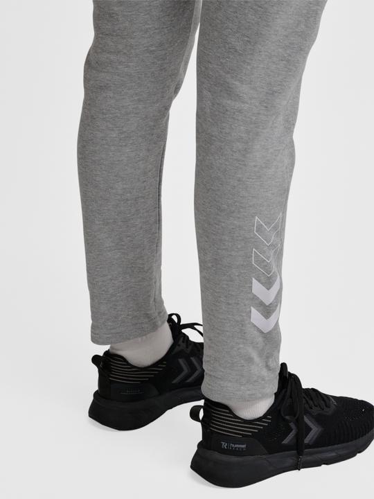 Actual product image hummel Hmlelemental Tapered Pants Woman (S)